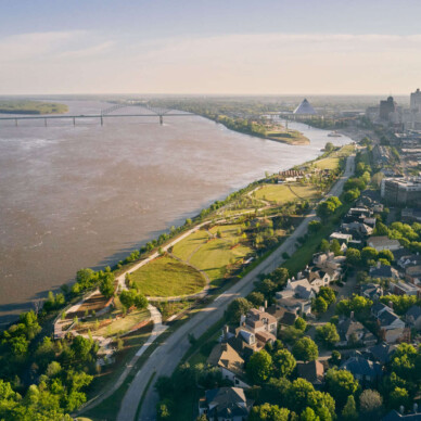 excl_Tom-Lee-Park-Aerial_(c)-SCAPE-&-Ty-Cole